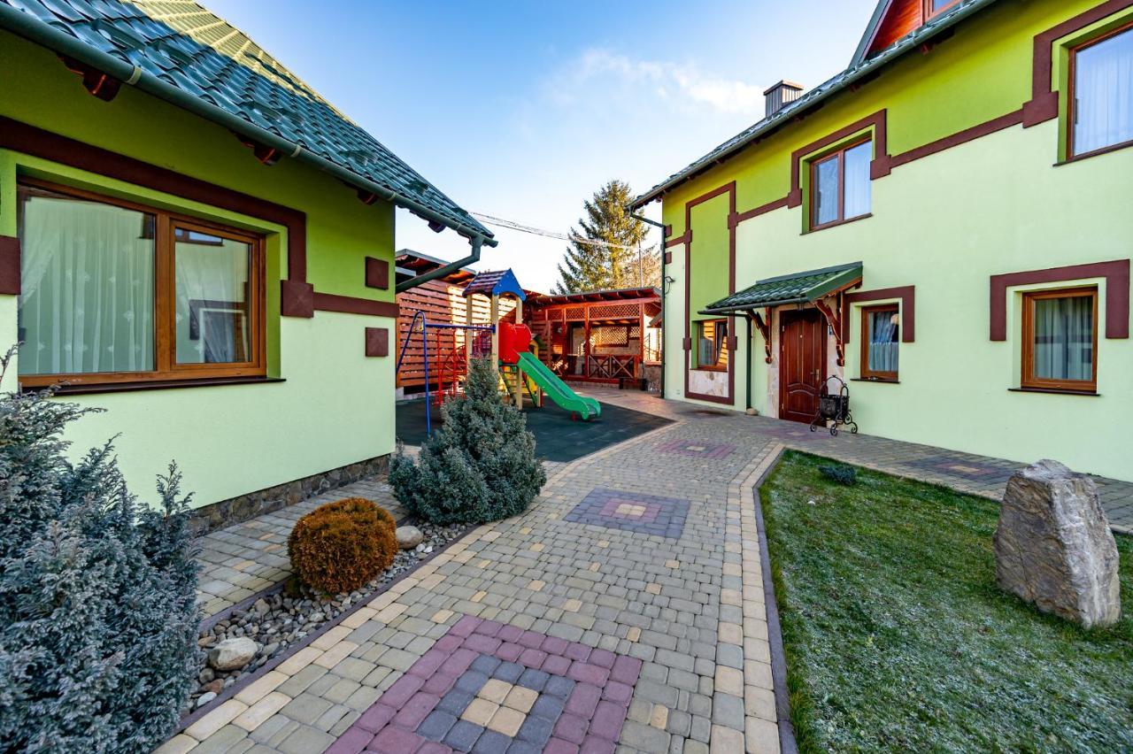 Emerald House Mykulychyn Eksteriør billede
